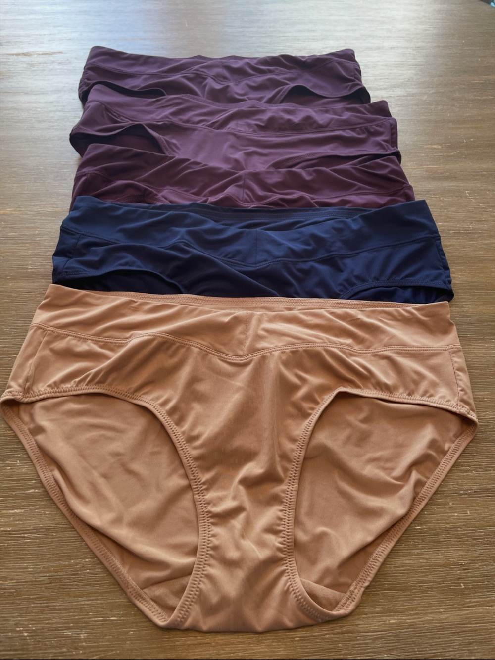5 NWOT (washed) Hipster Panties. 1 Beige, 1 Navy & 3 Plum. Size XXL/9.
